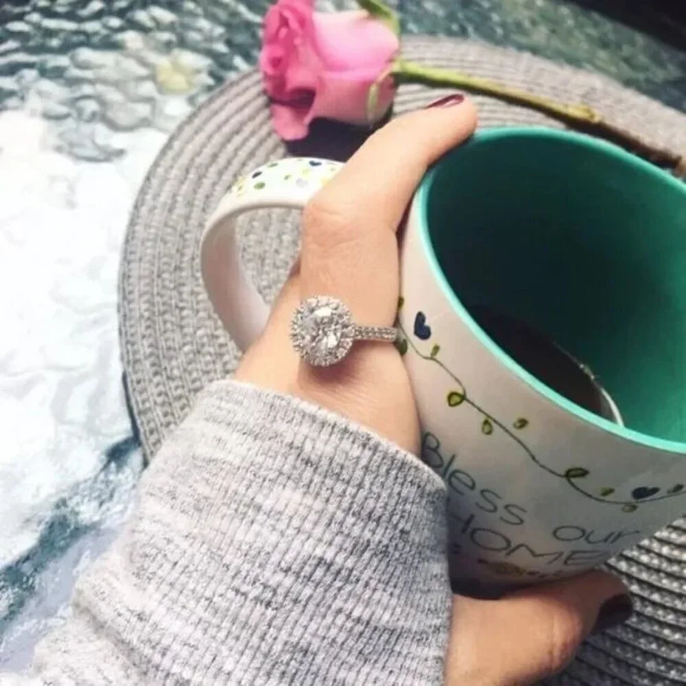 Stella & Dot Elina CZ Halo Engagement Wedding Ring - Size 8
